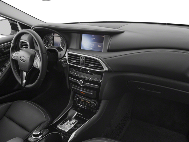 2018 INFINITI QX30 LUXE
