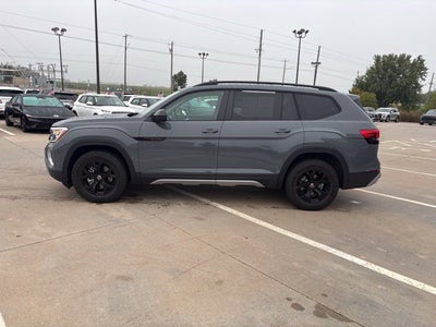 2024 Volkswagen Atlas 2.0T Peak Edition SE w/Technology