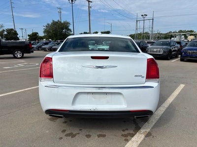 2016 Chrysler 300 C