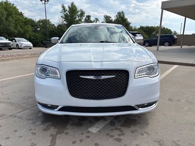 2016 Chrysler 300 C