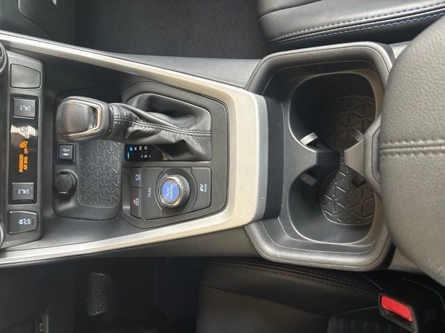 2019 Toyota RAV4 Hybrid XSE