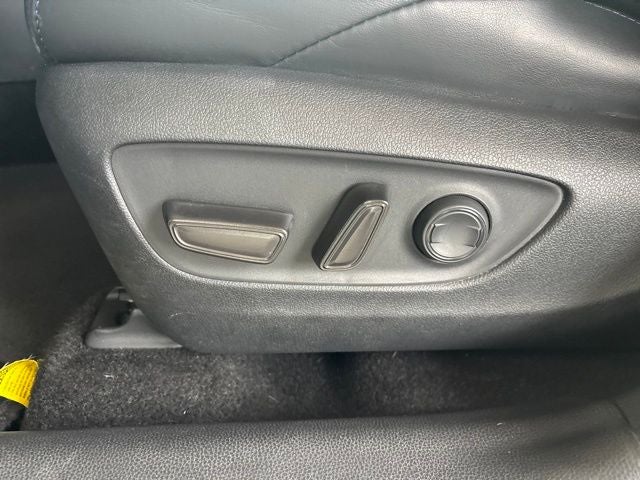 2019 Toyota RAV4 Hybrid XSE