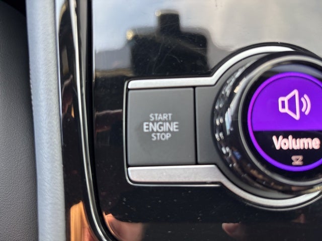 2025 Volkswagen Tiguan 2.0T SEL R-Line