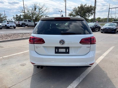 2017 Volkswagen Golf SportWagen S