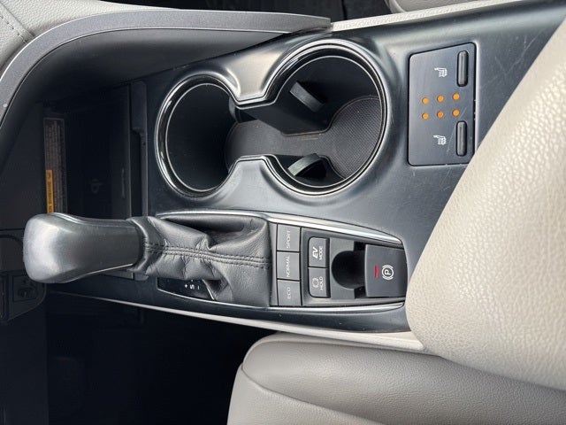 2018 Toyota Camry Hybrid SE