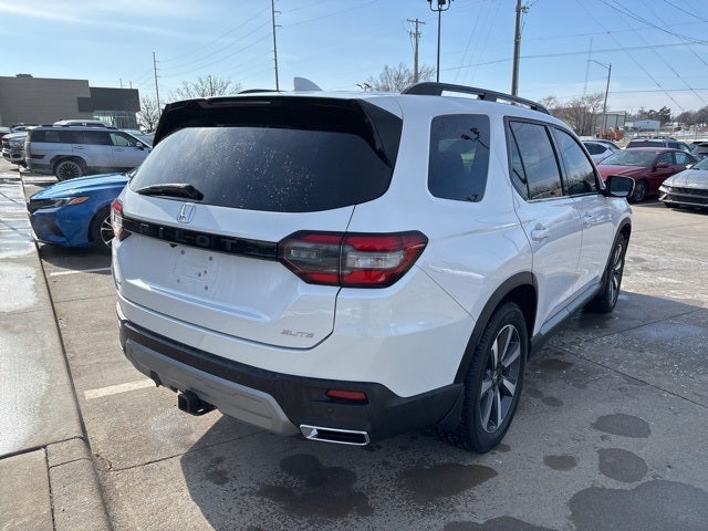 2023 Honda Pilot Elite