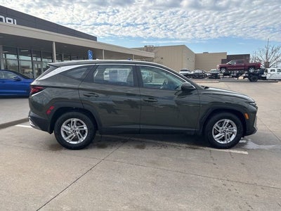 2026 Hyundai TUCSON SE