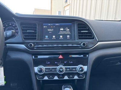 2020 Hyundai ELANTRA SEL