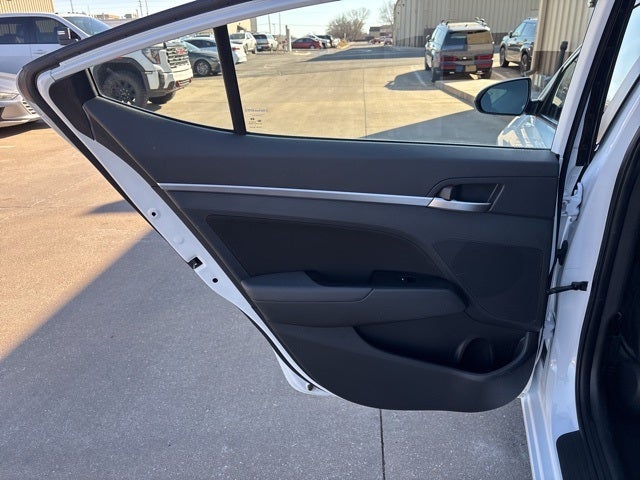 2020 Hyundai ELANTRA SEL