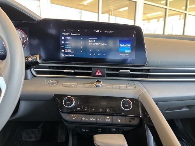 2023 Hyundai ELANTRA SEL