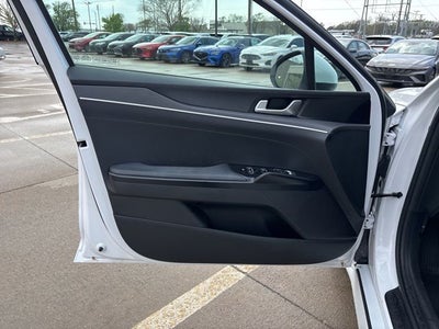2023 Kia K5 LXS