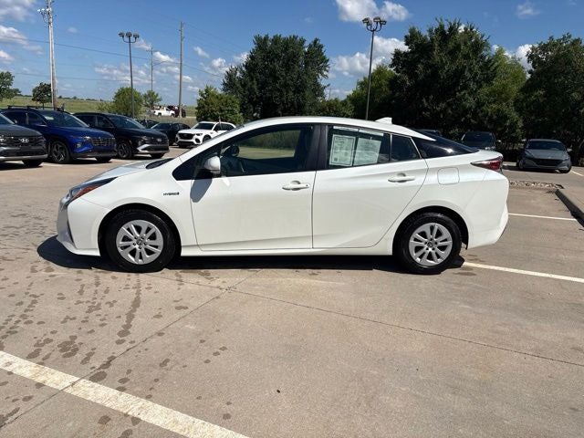 2017 Toyota Prius One