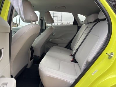 2024 Hyundai KONA SEL