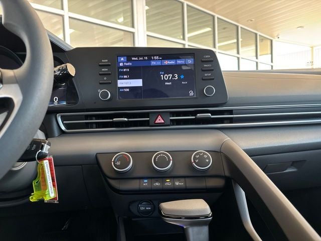 2023 Hyundai ELANTRA SE