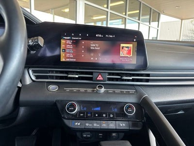 2023 Hyundai ELANTRA HYBRID Limited