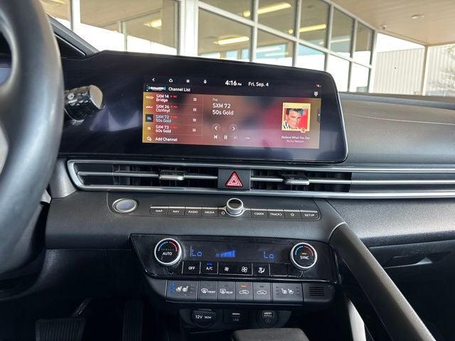 2023 Hyundai ELANTRA HYBRID Limited