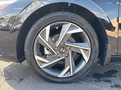 2025 Hyundai ELANTRA HYBRID Limited