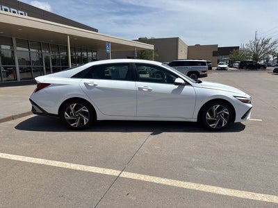 2025 Hyundai ELANTRA HYBRID Limited