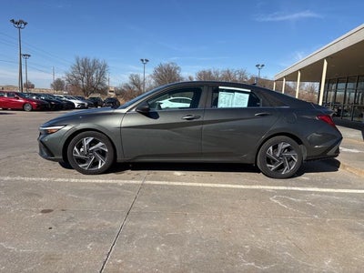 2025 Hyundai ELANTRA SEL Convenience