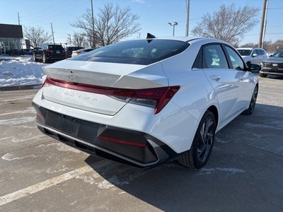 2025 Hyundai ELANTRA SEL Convenience