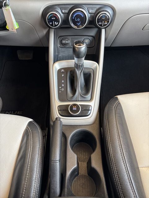 2020 Hyundai VENUE SEL