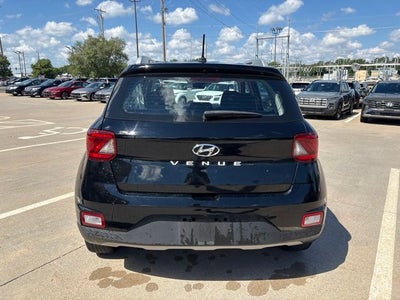 2023 Hyundai VENUE SEL