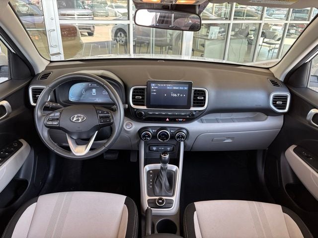 2025 Hyundai VENUE SEL