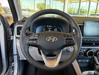 2025 Hyundai VENUE SEL