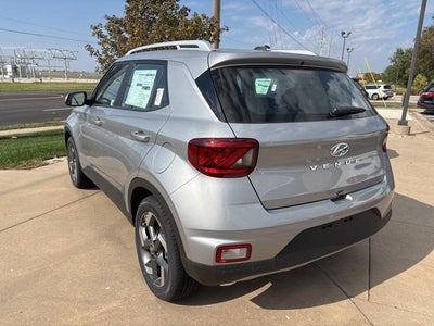 2025 Hyundai VENUE SEL
