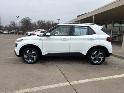 2025 Hyundai VENUE SEL