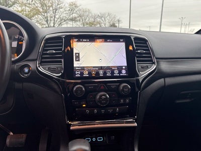 2019 Jeep Grand Cherokee Laredo E