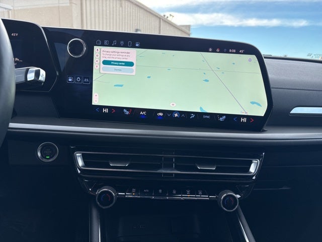 2025 Chevrolet Traverse LT 2LT