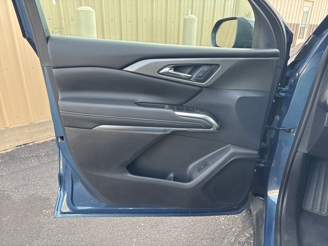 2025 Chevrolet Traverse LT 2LT