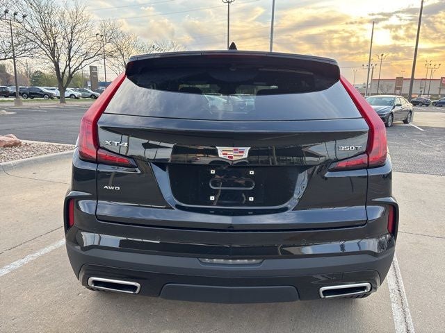 2025 Cadillac XT4 Premium Luxury