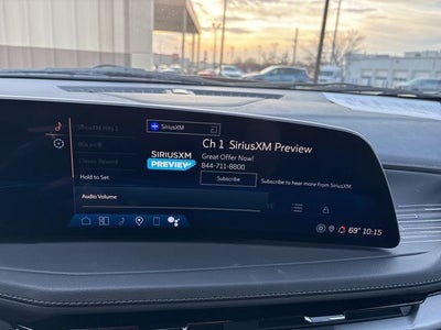2025 Cadillac XT4 Premium Luxury