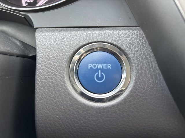 2023 Toyota Camry Hybrid SE