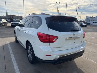 2020 Nissan Pathfinder SL