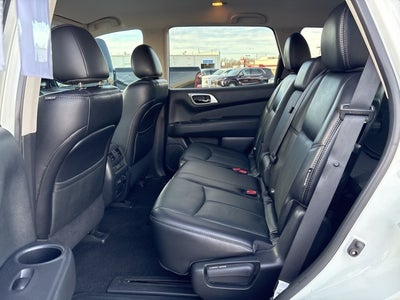 2020 Nissan Pathfinder SL