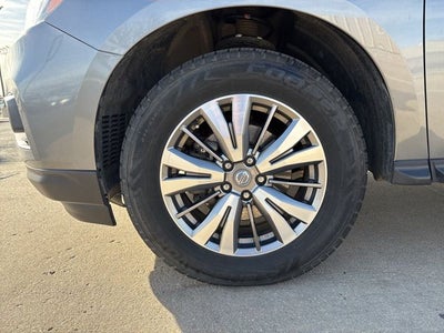2019 Nissan Pathfinder SL