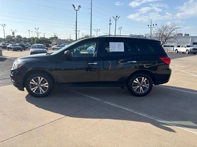 2019 Nissan Pathfinder SV