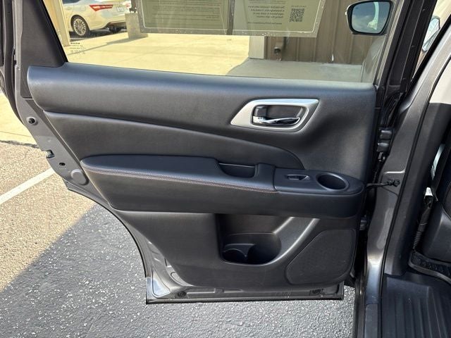 2019 Nissan Pathfinder SL - Photo 20