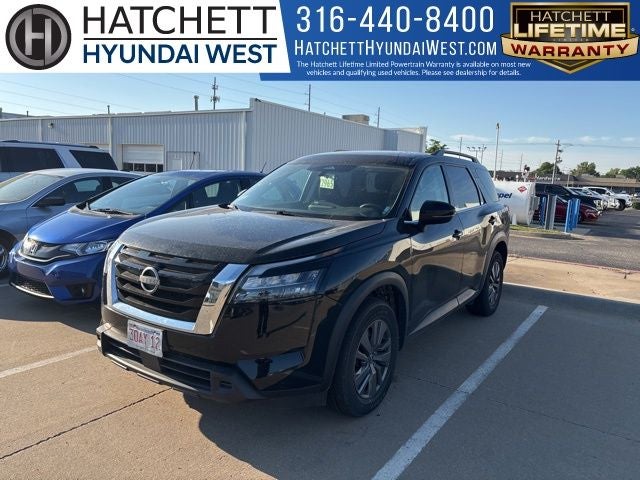 2024 Nissan Pathfinder SV
