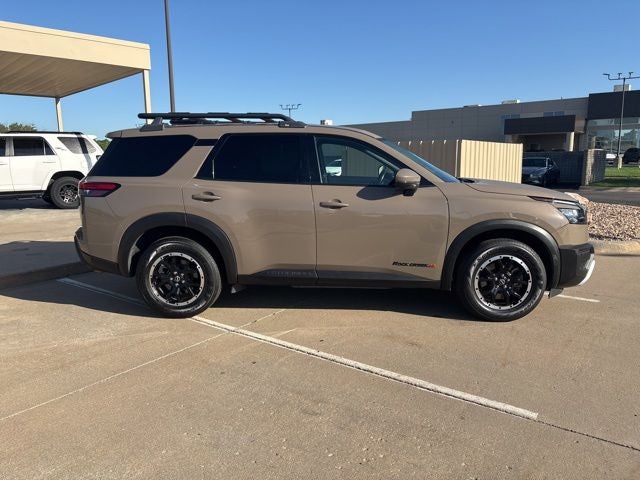 2023 Nissan Pathfinder Rock Creek - Photo 16