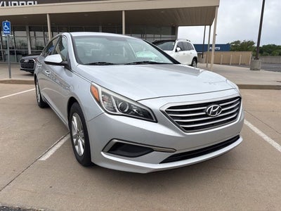 2017 Hyundai SONATA SE