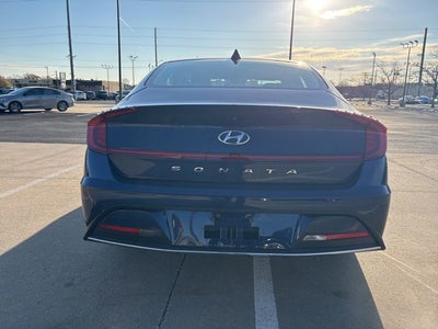 2022 Hyundai SONATA SE