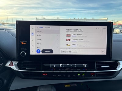 2025 Toyota Sienna XLE 8 Passenger