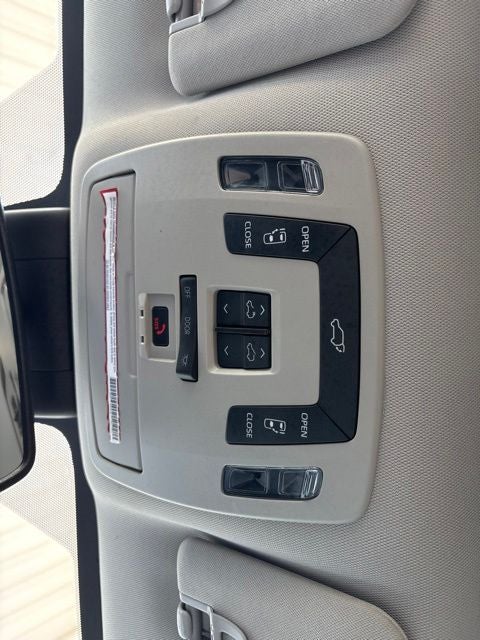 2021 Toyota Sienna XLE 8 Passenger