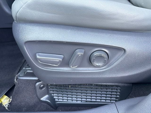2021 Toyota Sienna XLE 8 Passenger