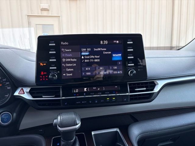 2021 Toyota Sienna XLE 8 Passenger