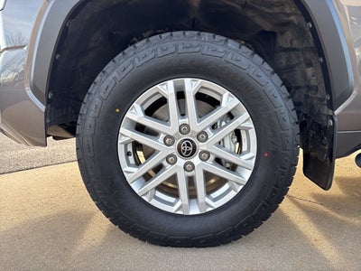 2022 Toyota Tundra SR5